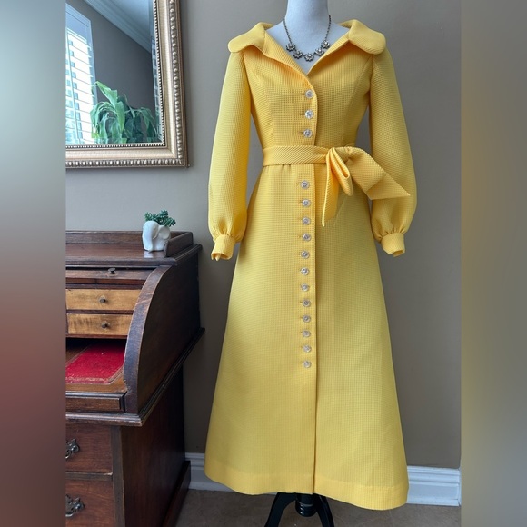 Vintage 1960s I. Magnin Studio Six Yellow Pique Maxi Dress Button Front Bow S M - Picture 4 of 12